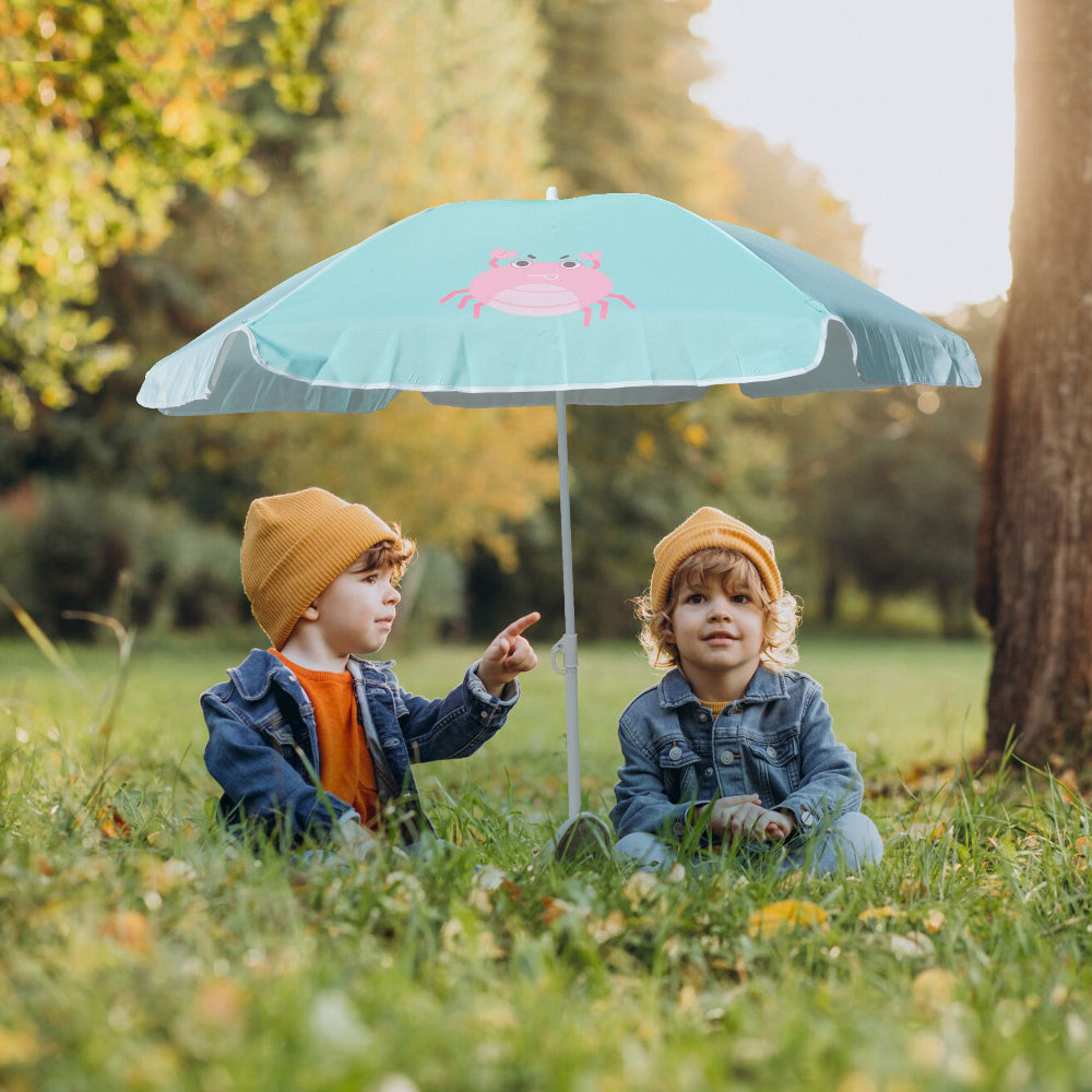 Two children sitting in the grass, protected by AMMSUN 5ft Kid Umbrella for picnic table canopy,Green Grab kids umbrella boys